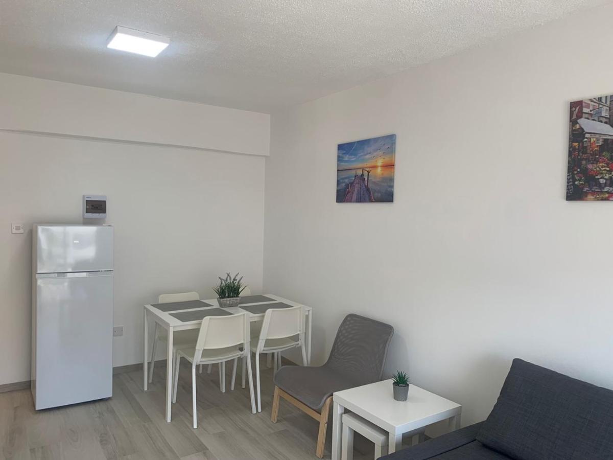 Prestige Worldwide Apartments Ayía Nápa Extérieur photo